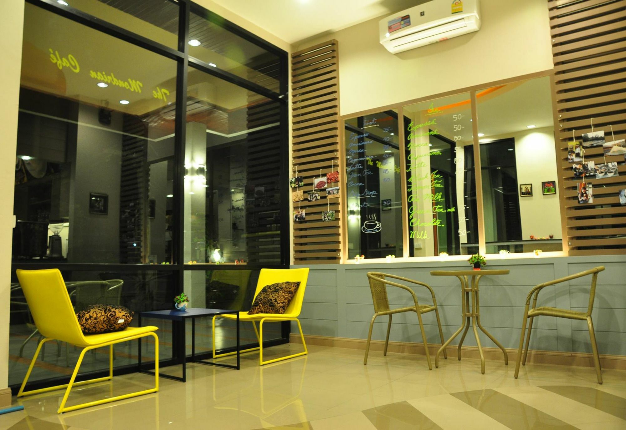 The Mondrian Khon Kaen Apartment Exterior foto